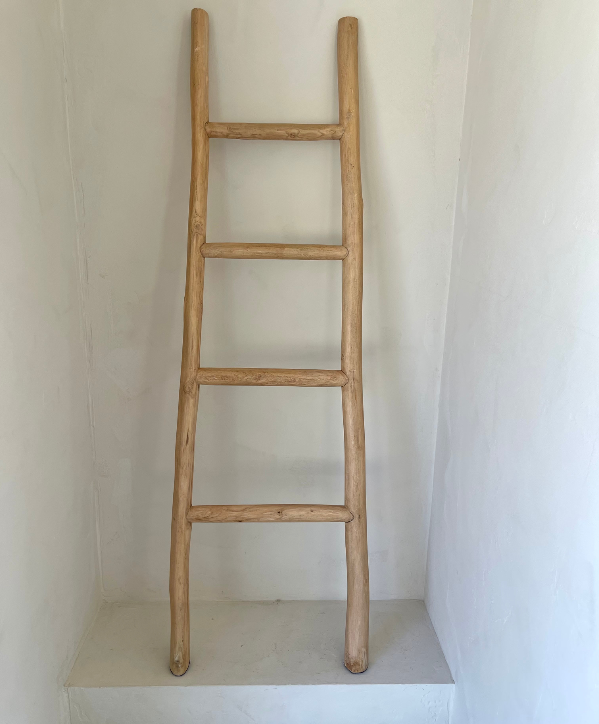 Transform Your Space with Decorative Small Ladders: A Comprehensive Guide