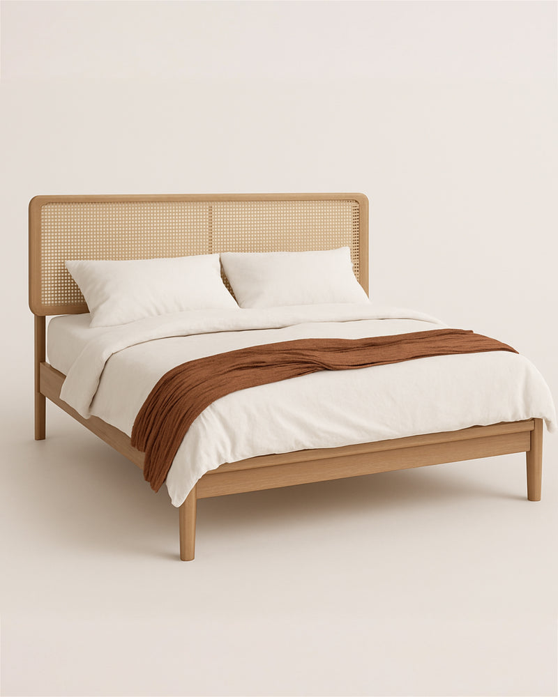 Soledad Bed