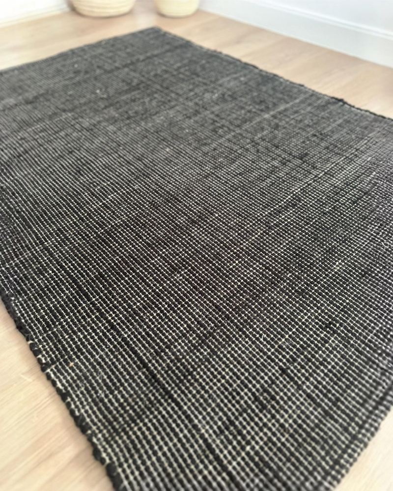 Noir Wool Kilim Rug