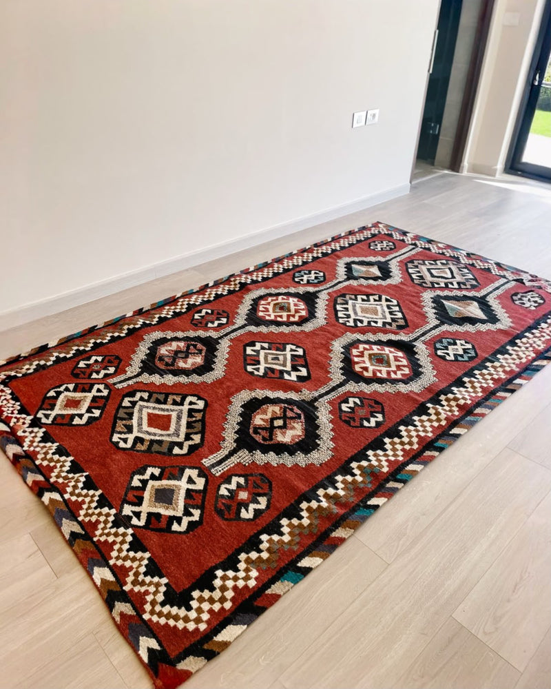 Arabesque Handwoven Rug
