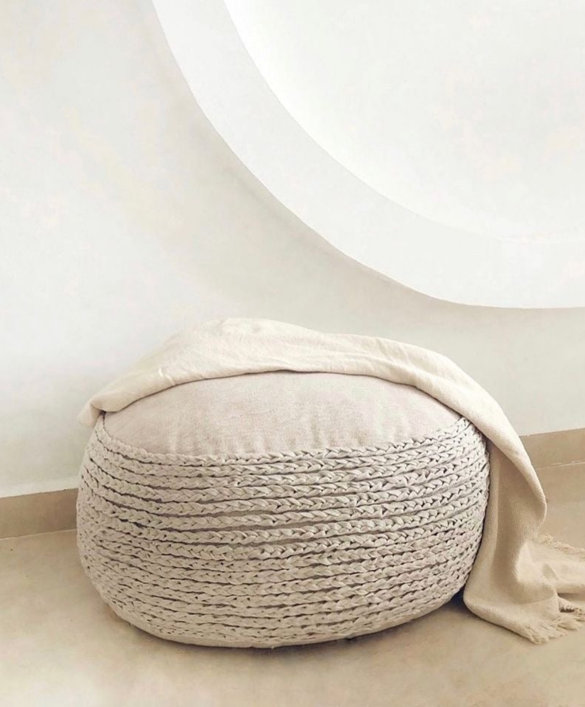 Trenza Oval Pouf