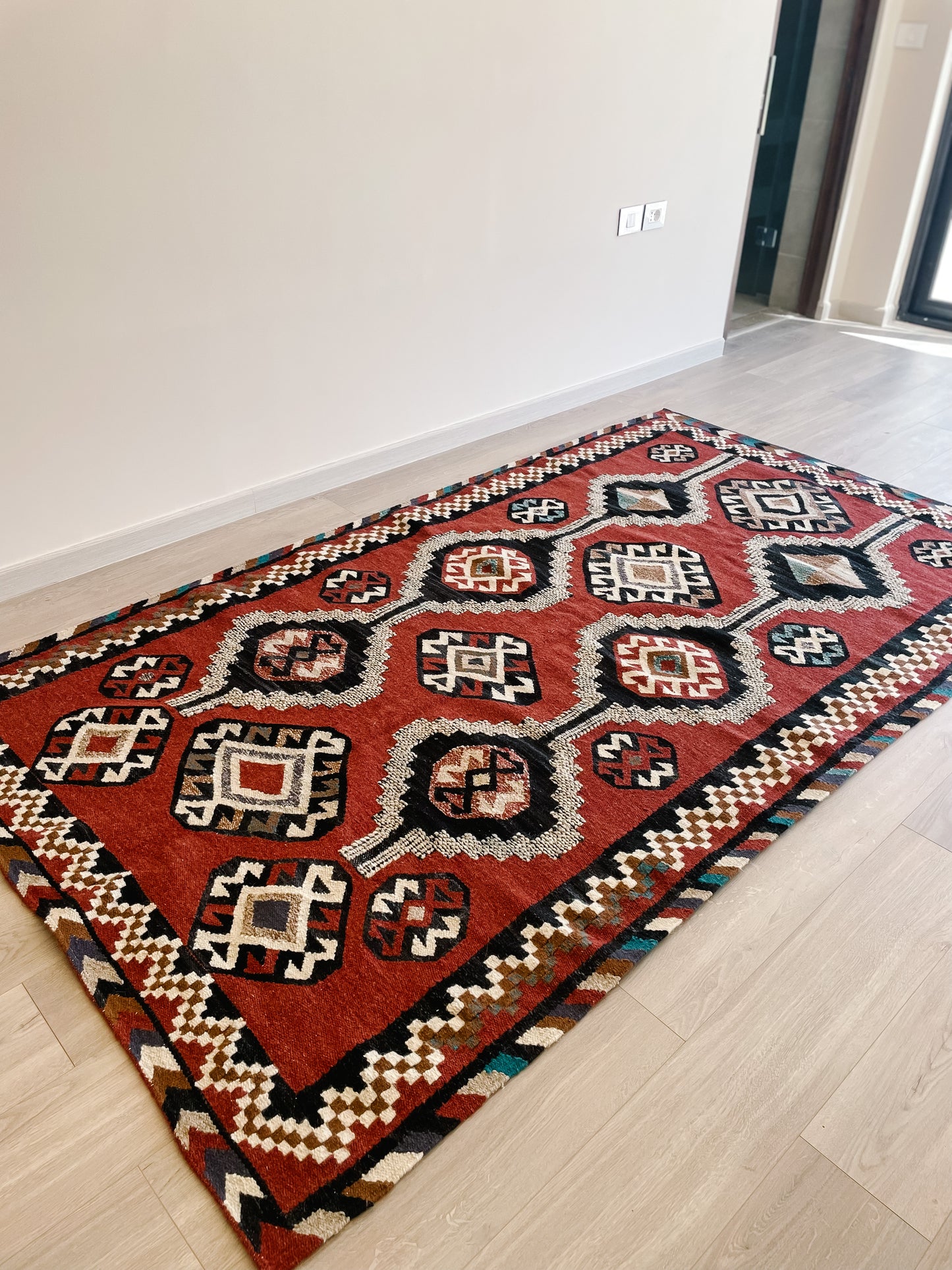 Arabesque Handwoven Rug